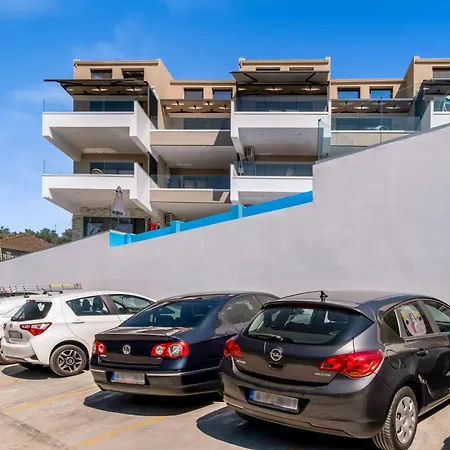 Apartament Oceanida Terpsis Lyxury *